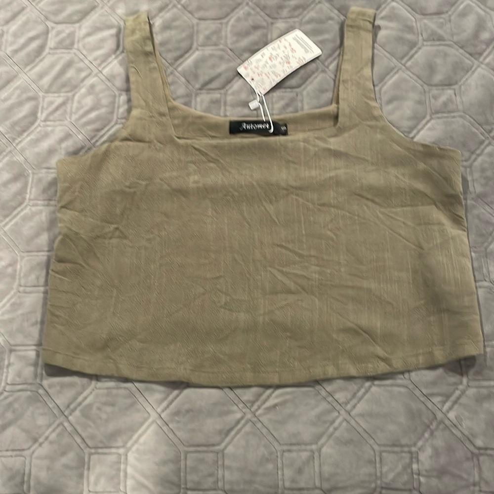 Automet crop top new with tags